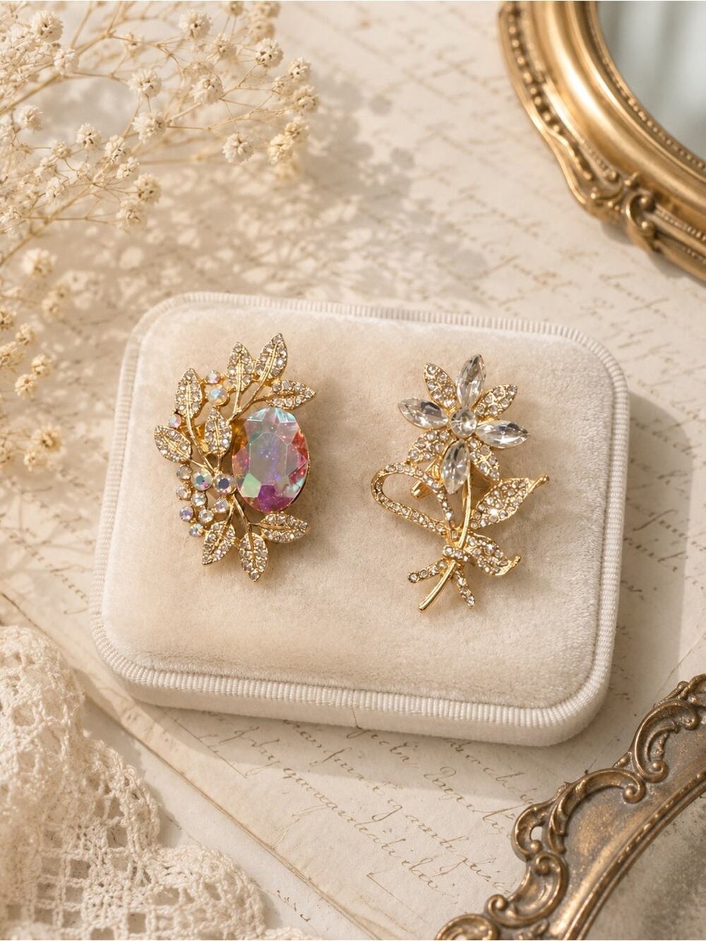 2 Gold Floral Crystal Brooch Set 
Iridescent vintage inspired sparkly cute gift